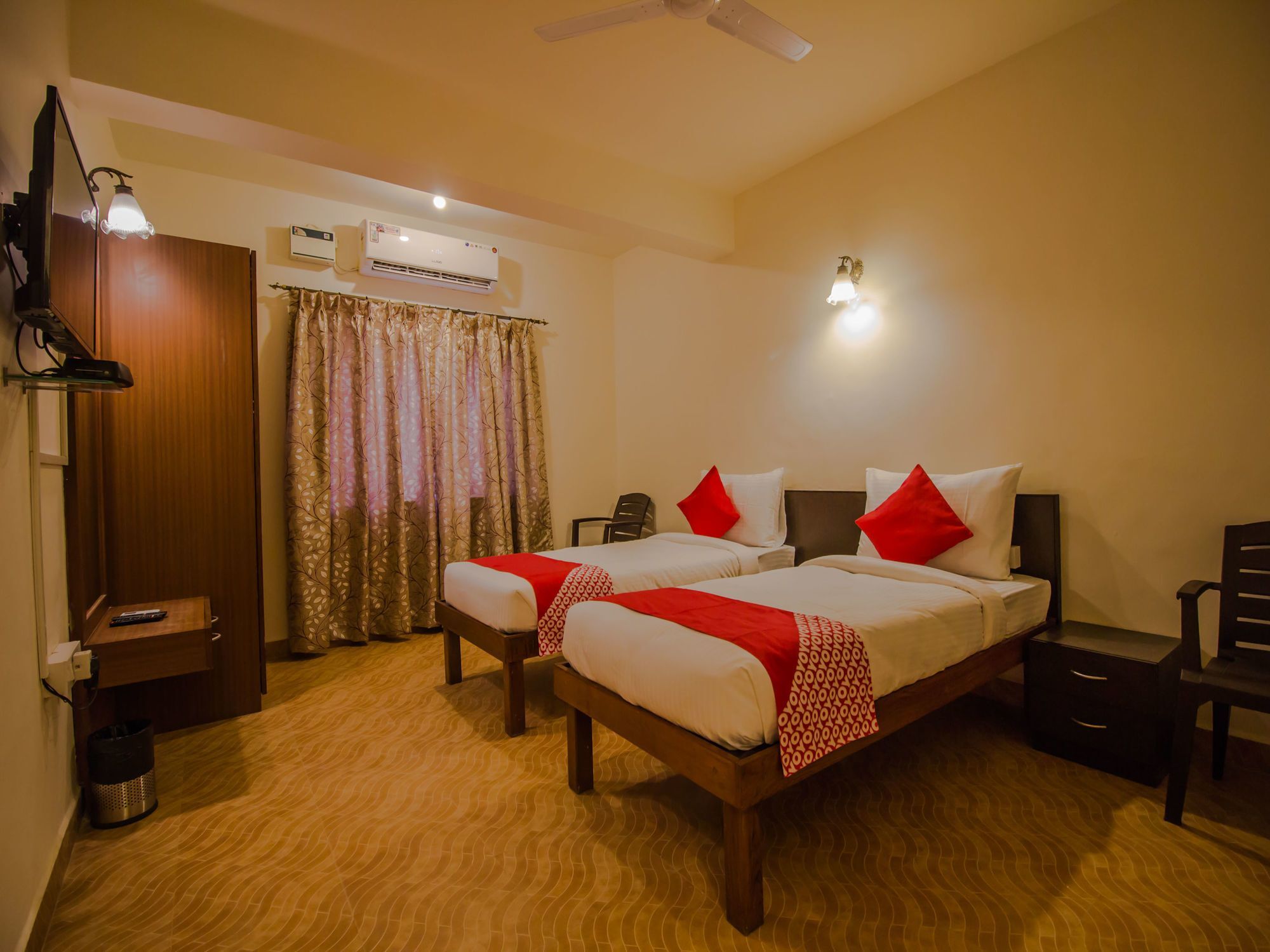 Oyo Flagship 13853 Shruti Resort Калангут Екстер'єр фото